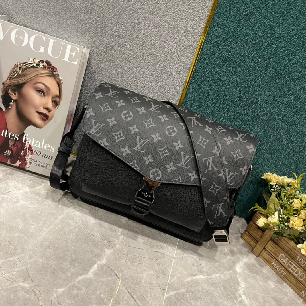 EN - Luxury LUV 847 Travel Bag
