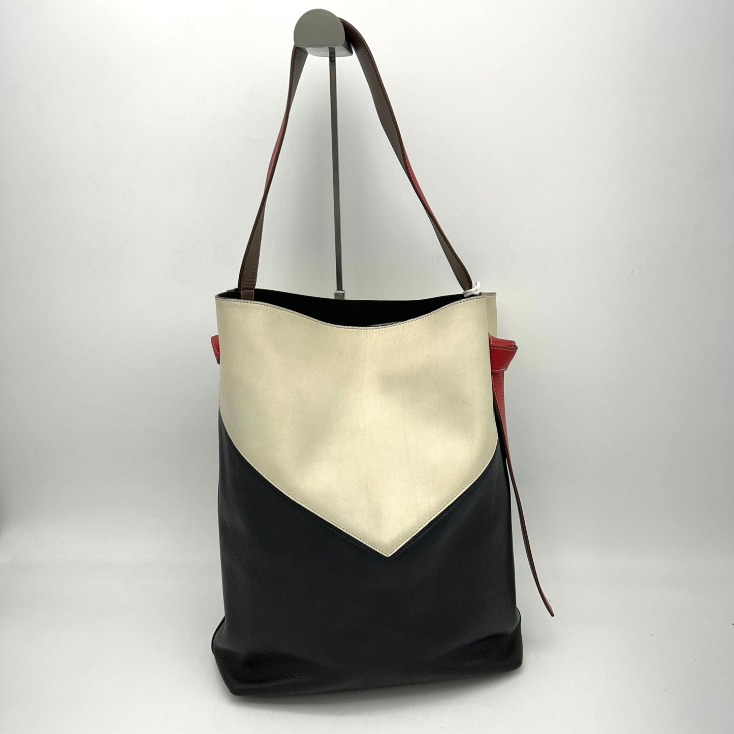 Luxury Shiny Smooth Calfskin Twisted Cabas Ivory Black Travel Bag