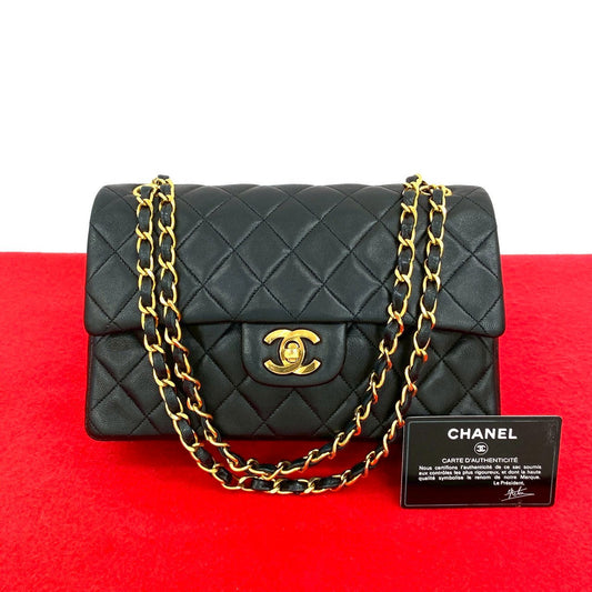 Matelasse Lambskin Shoulder Bag 106