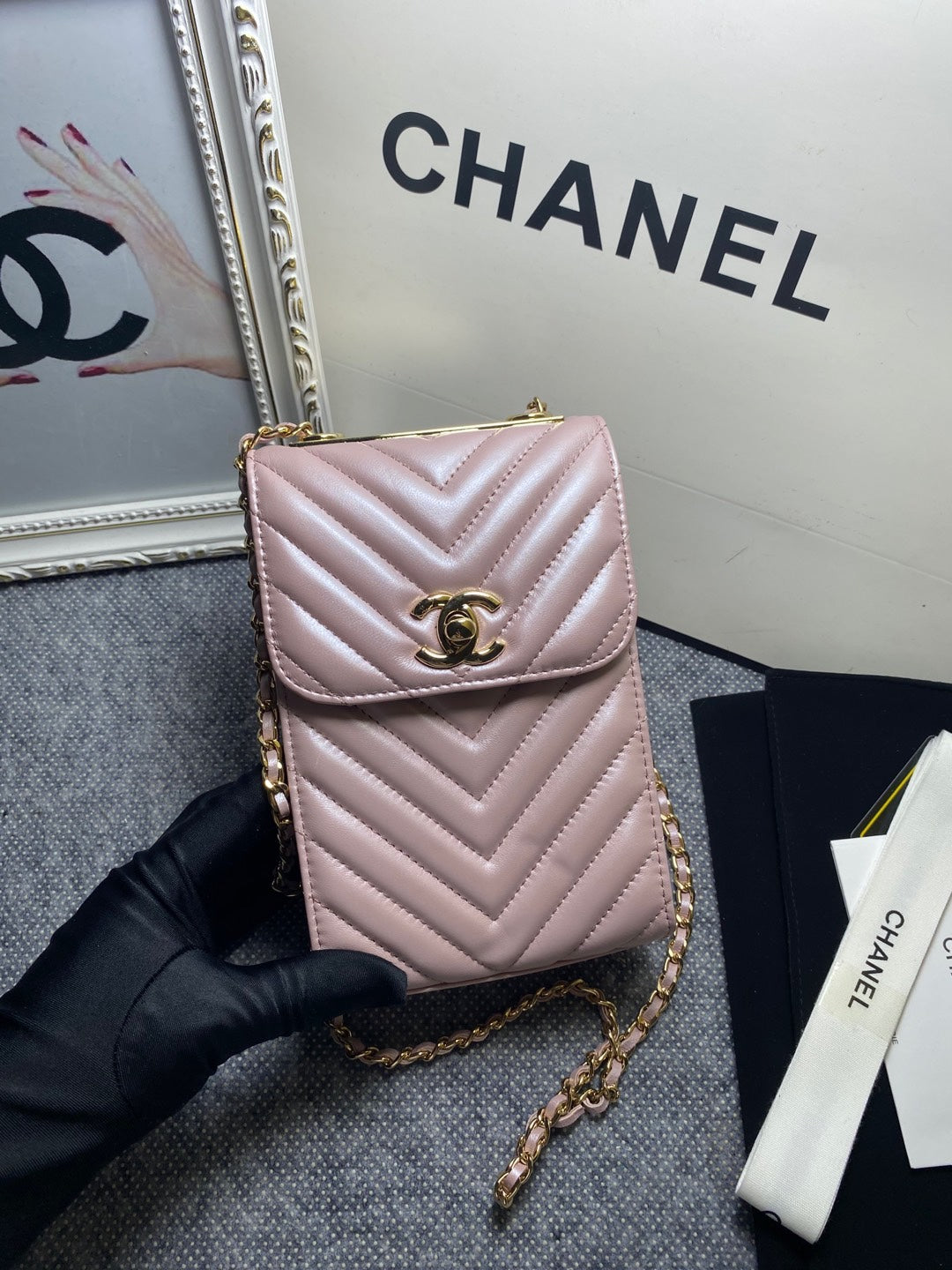 CHL Chevron Trendy CHL Phone Travel Bag