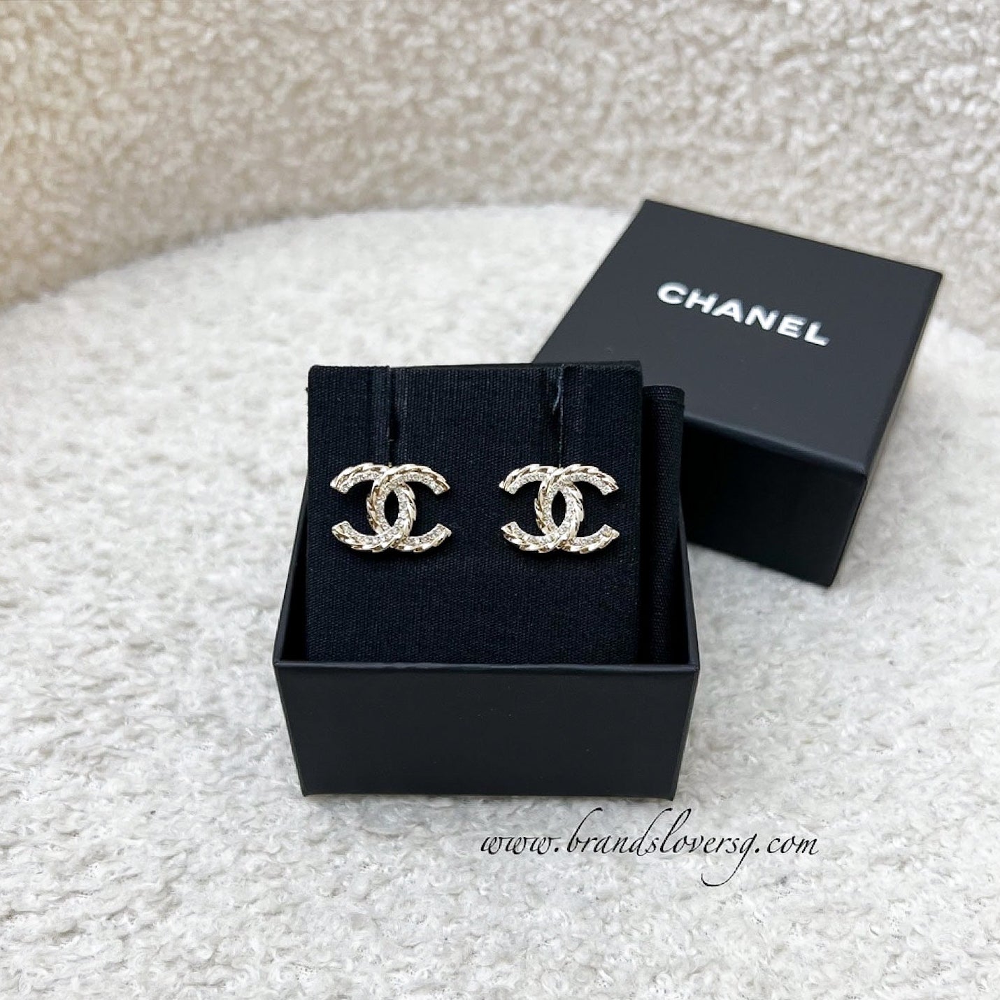 Chanel CC Logo Earrings in LGHW (Model: ) Jewelry