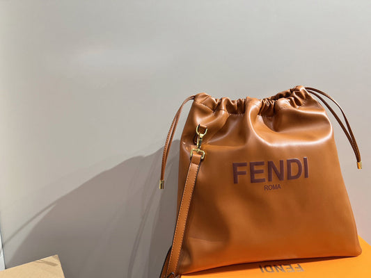 EN - Luxury FEI 281 Travel Bag