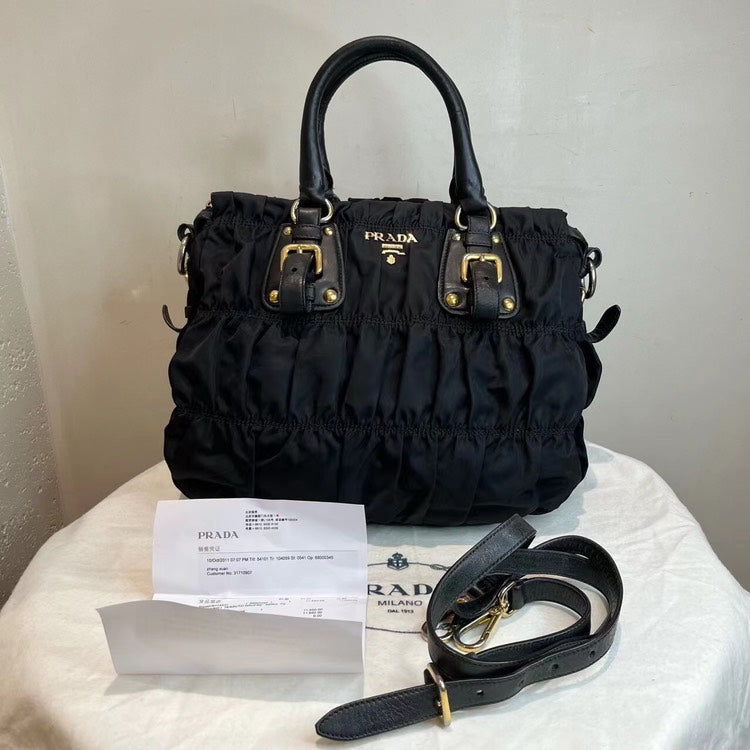 Prada Tessuto Gaufre Tote Nero Nylon Black Tote Bag