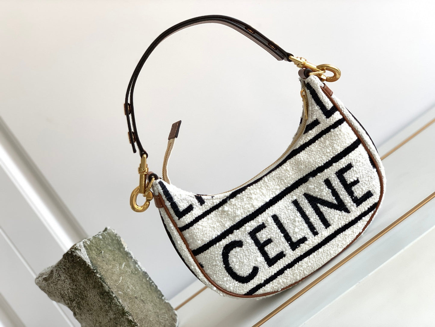 Top Quality Ava Strap Bag In Textile Black White Travel Bag