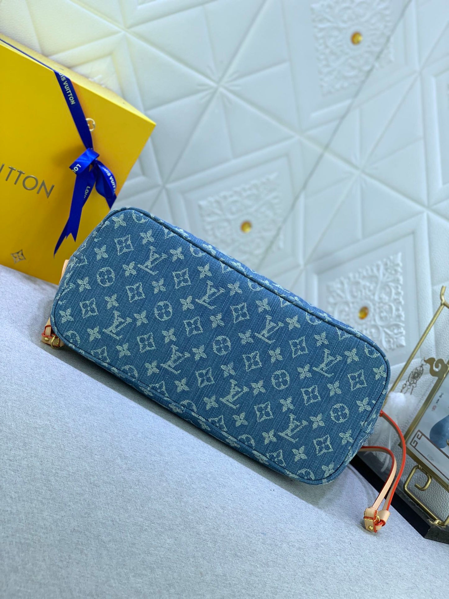 EN - Luxury LUV 877 Travel Bag