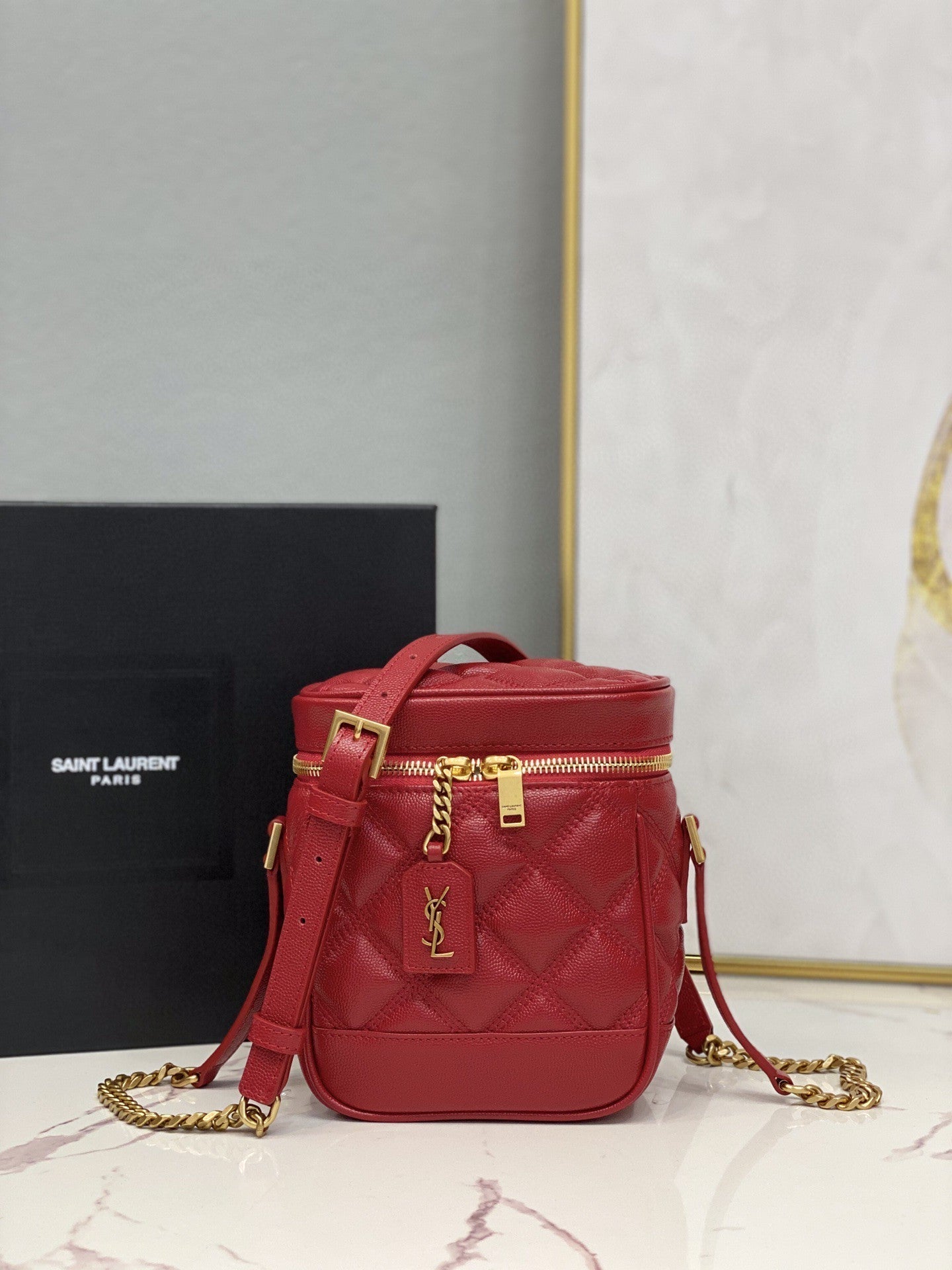 YSL Saint Laurent 80’s Vanity CarrÃ©- 6in 16.5cm Grain De Poudre Quilted Red Handbag