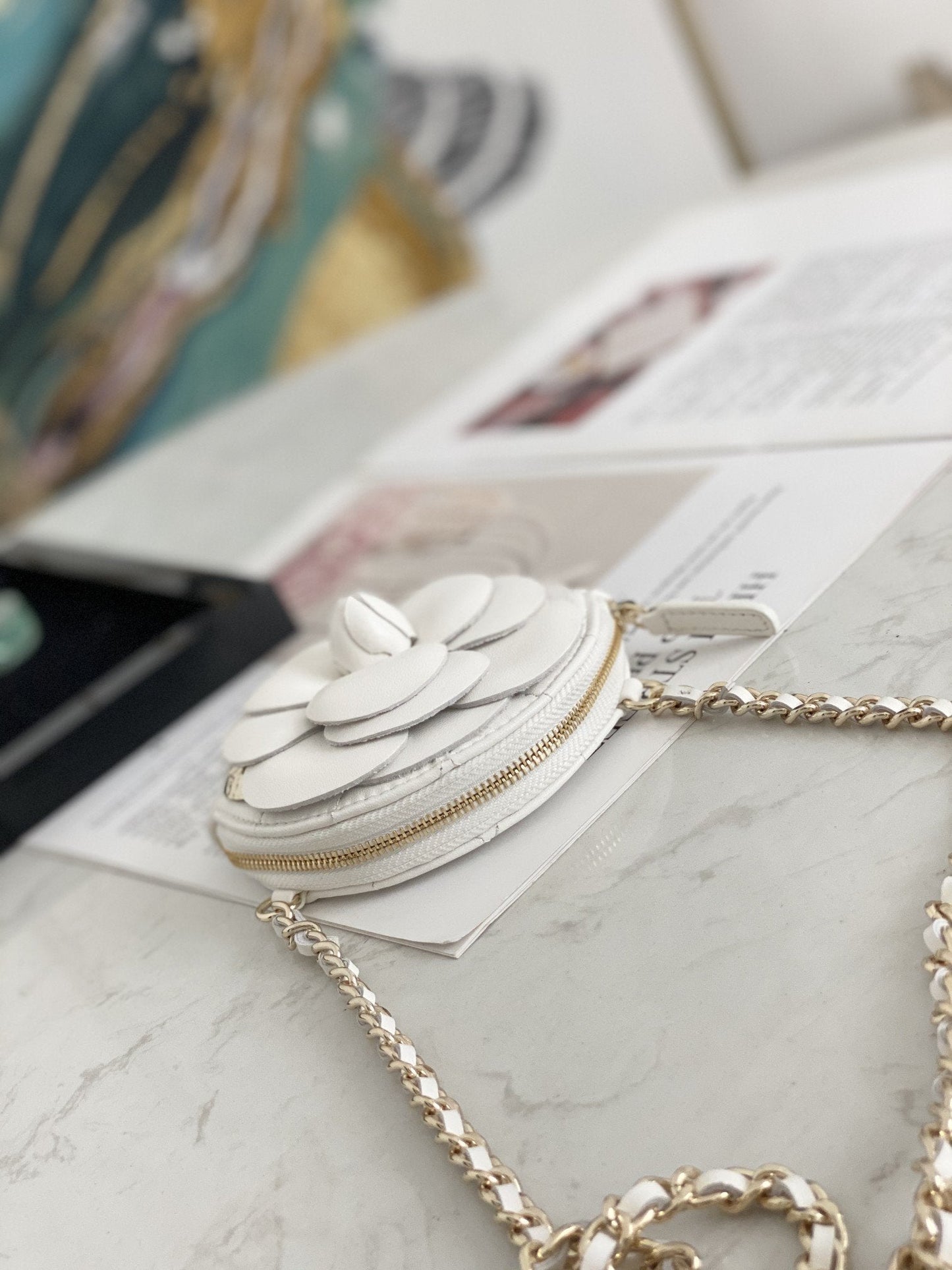 CHL Camellia 11cm 4in White Chain Clutch Bag Wombeaunoirrbeaunoirr 11Cm4In