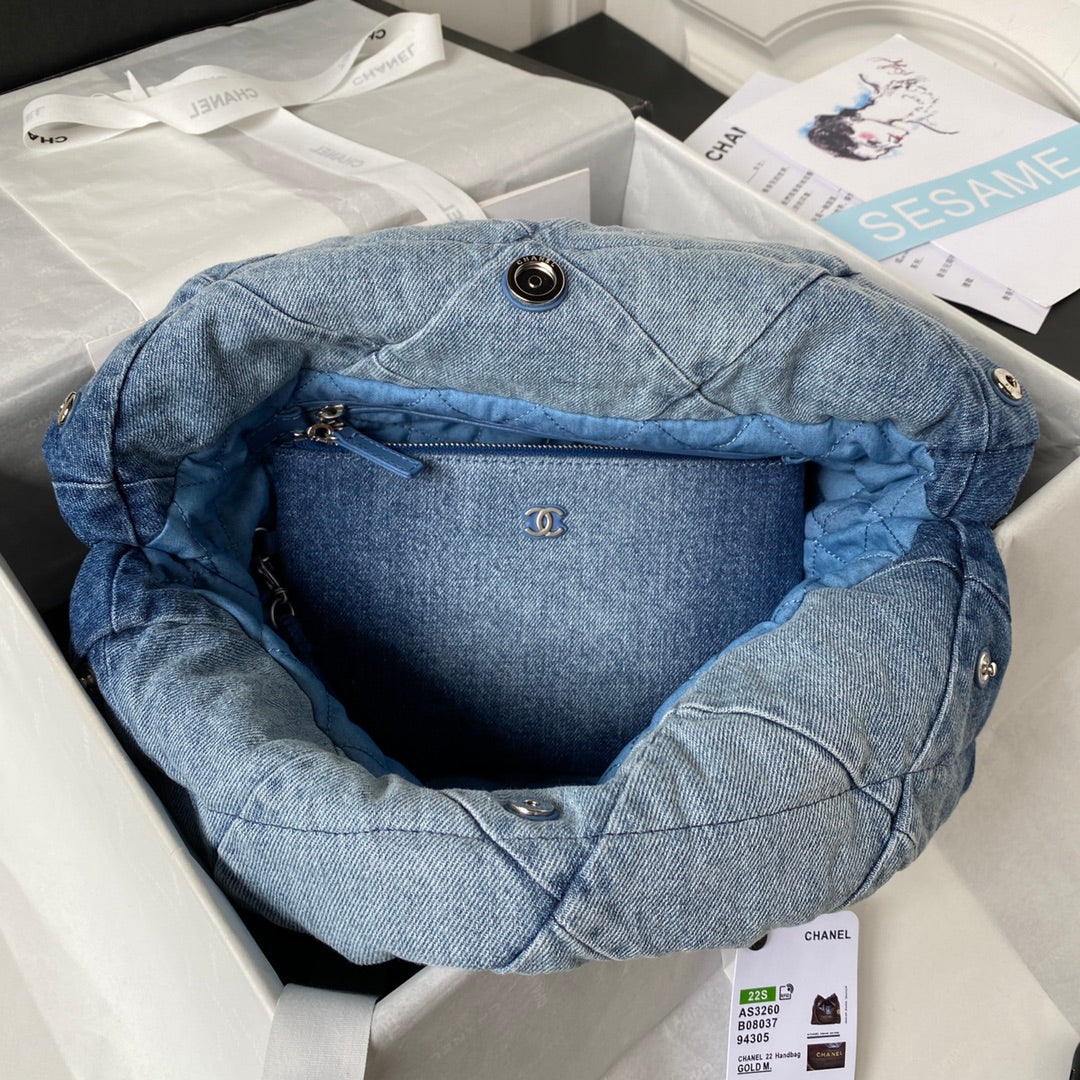 EN - New CHL 556 Travel Bag