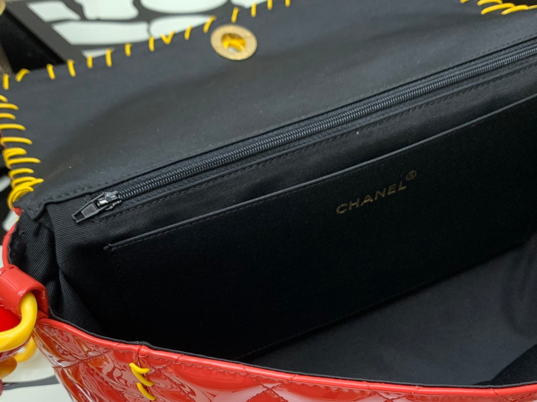 CHLVinyl Classic Yellow 29cm 11.5in Red Shoulder Bag