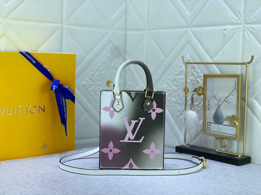 EN - Luxury LUV 823 Travel Bag