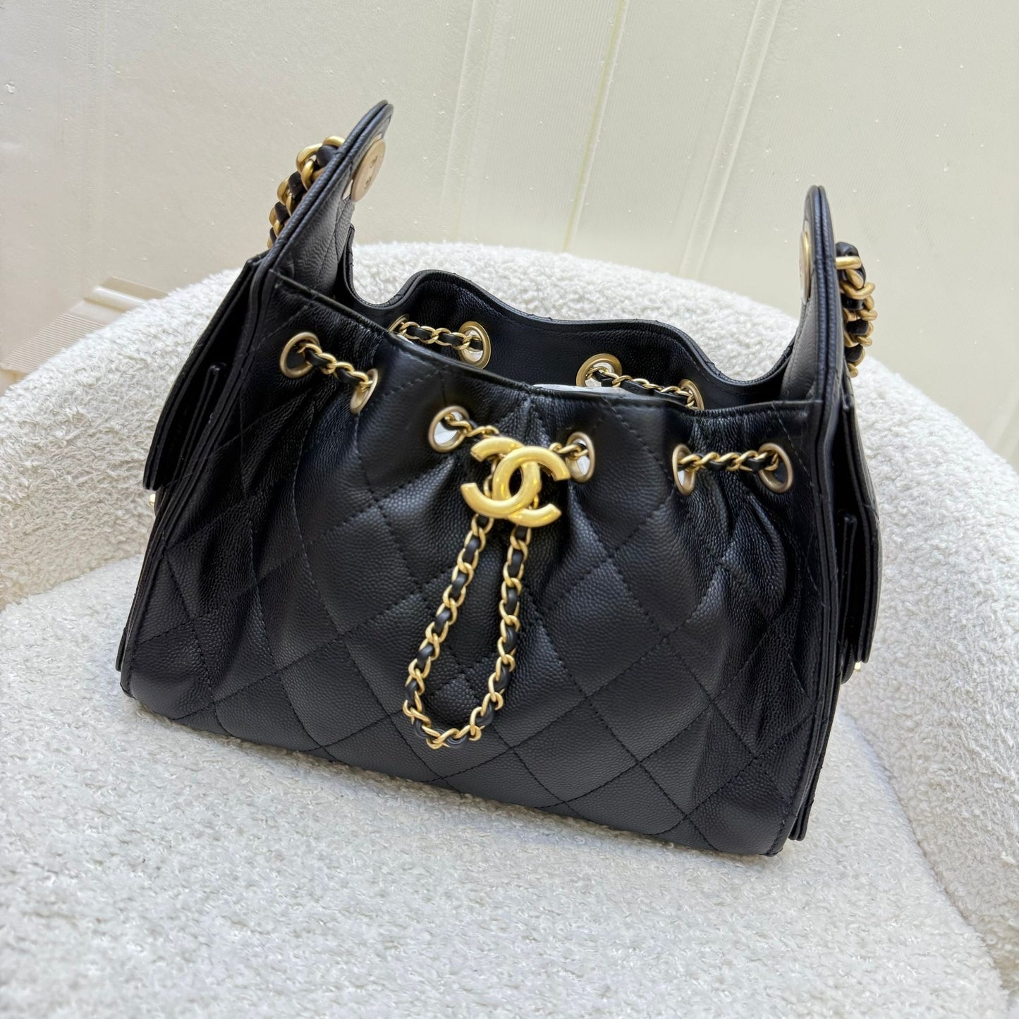 Chanel [LN - Local Full Set - Nov 2025] 25 Mini Hobo Bag in Black Caviar and AGHW (Model: )