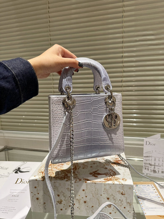 EN - Luxury DIR 371 Travel Bag