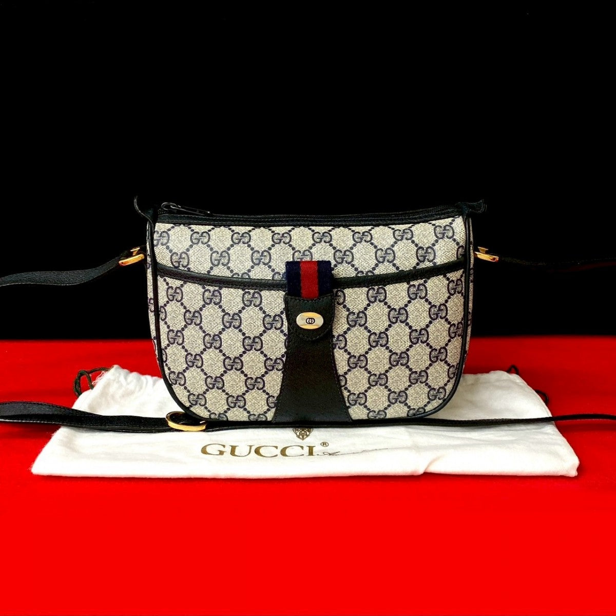 Gucci Sherry line Leather Navy Shoulder Bag 824A824