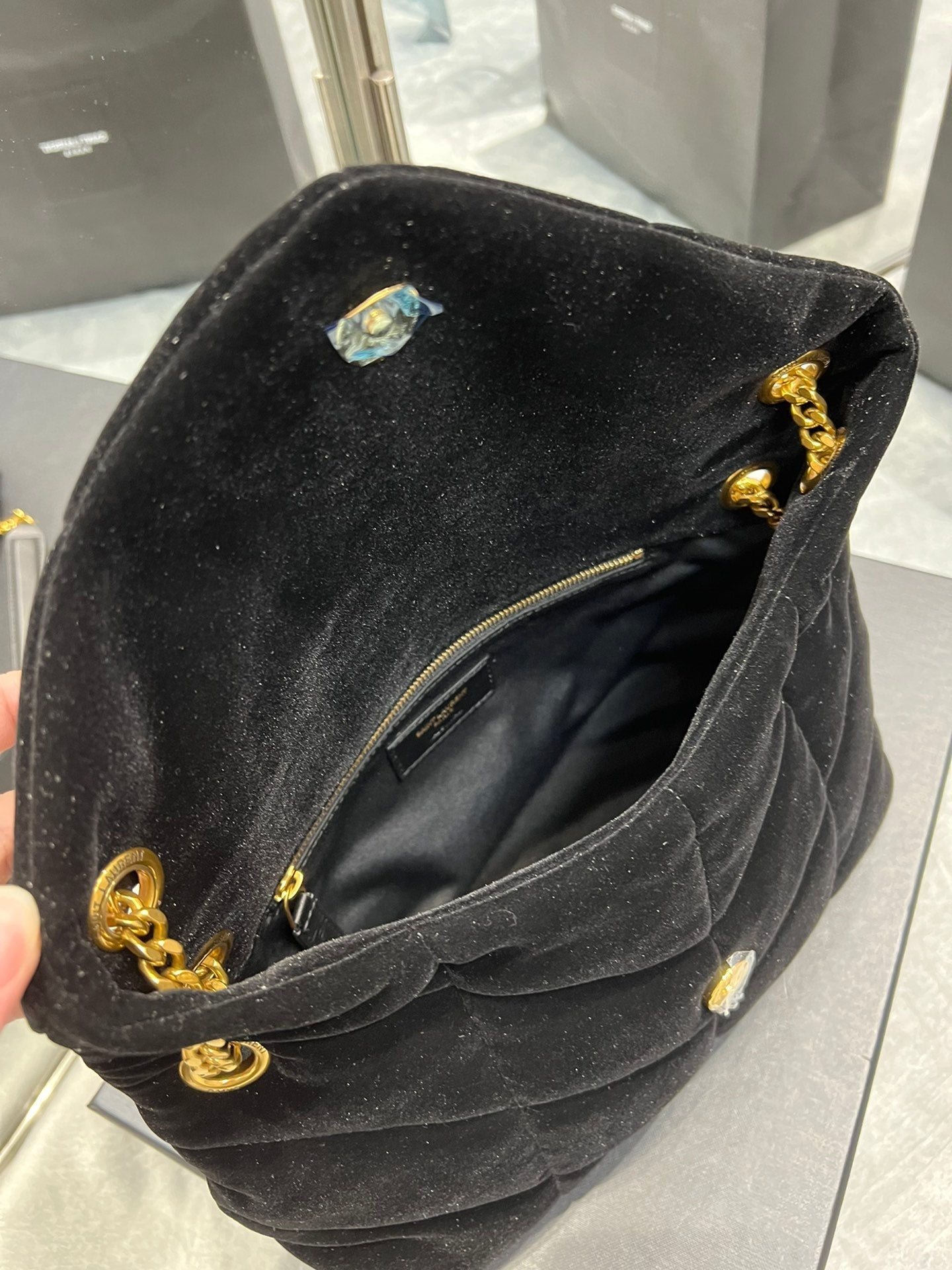 YSL Saint Laurent Puffer , ’s 11in 29cm Black Small Chain Handbag 114In29Cm Ysl