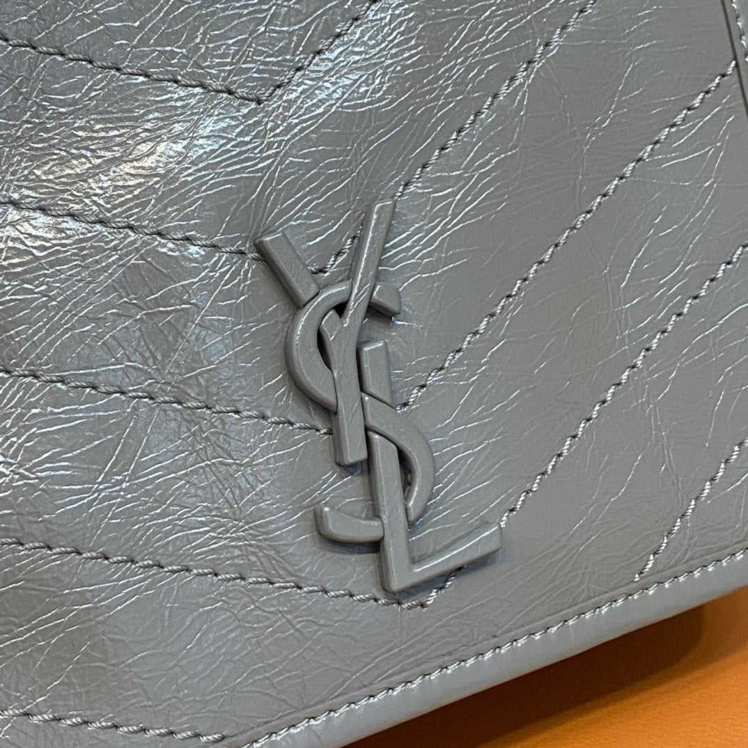 YSL Saint Laurent Niki Wallets On 7.5in 19cm Beige Chain Travel Bag