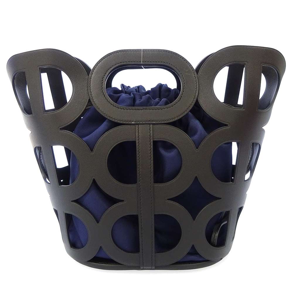Chaine D'Ancre Madame Calf ?Silk Handbag Leather Black Travel Bag