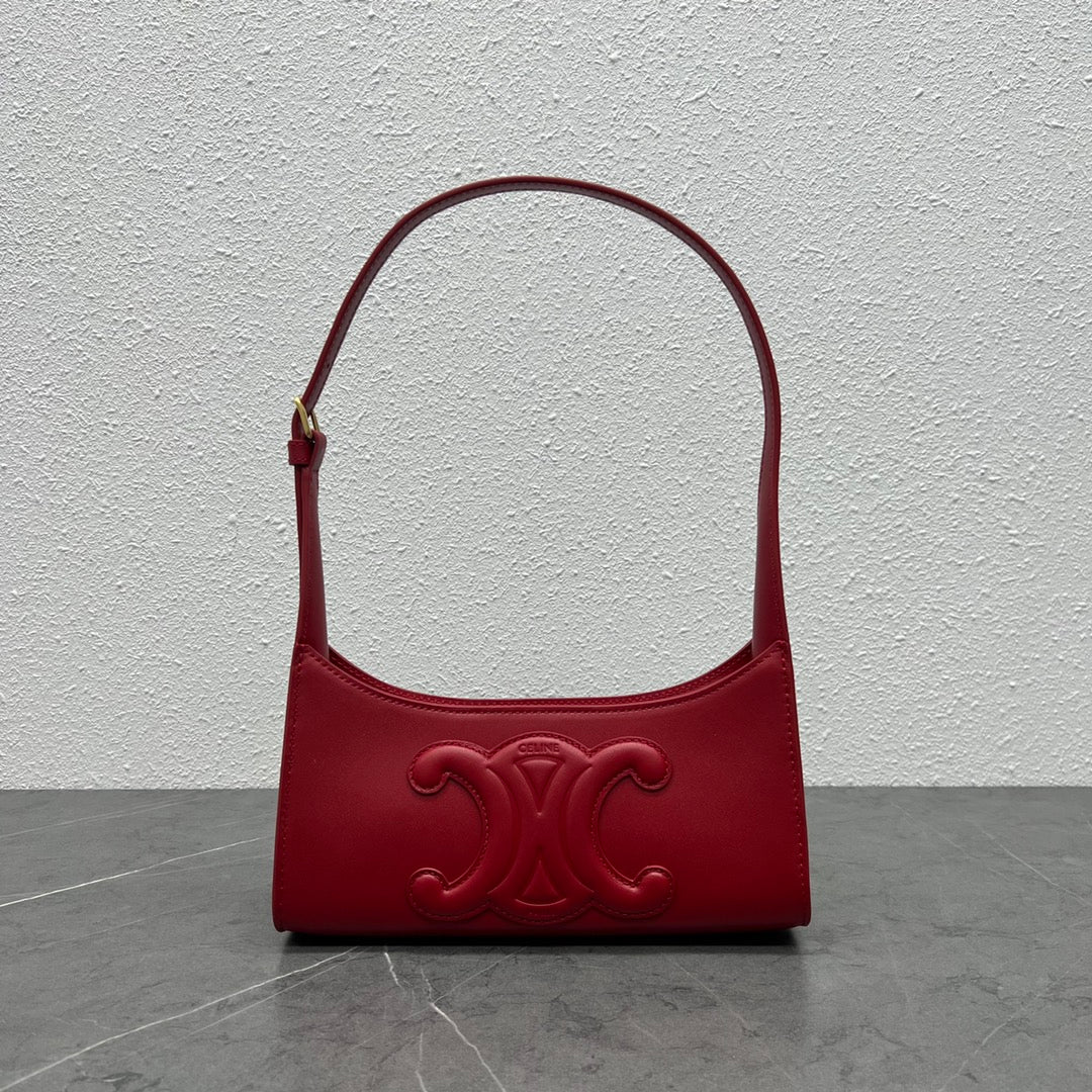 Top Quality Cuir Triomphe Shoulder Bag For Red