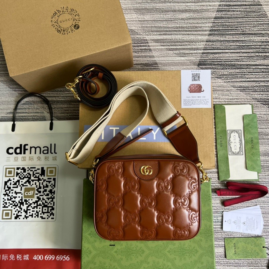 gg , ’s 8.5in 22cm Matelasse Red Shoulder Bag