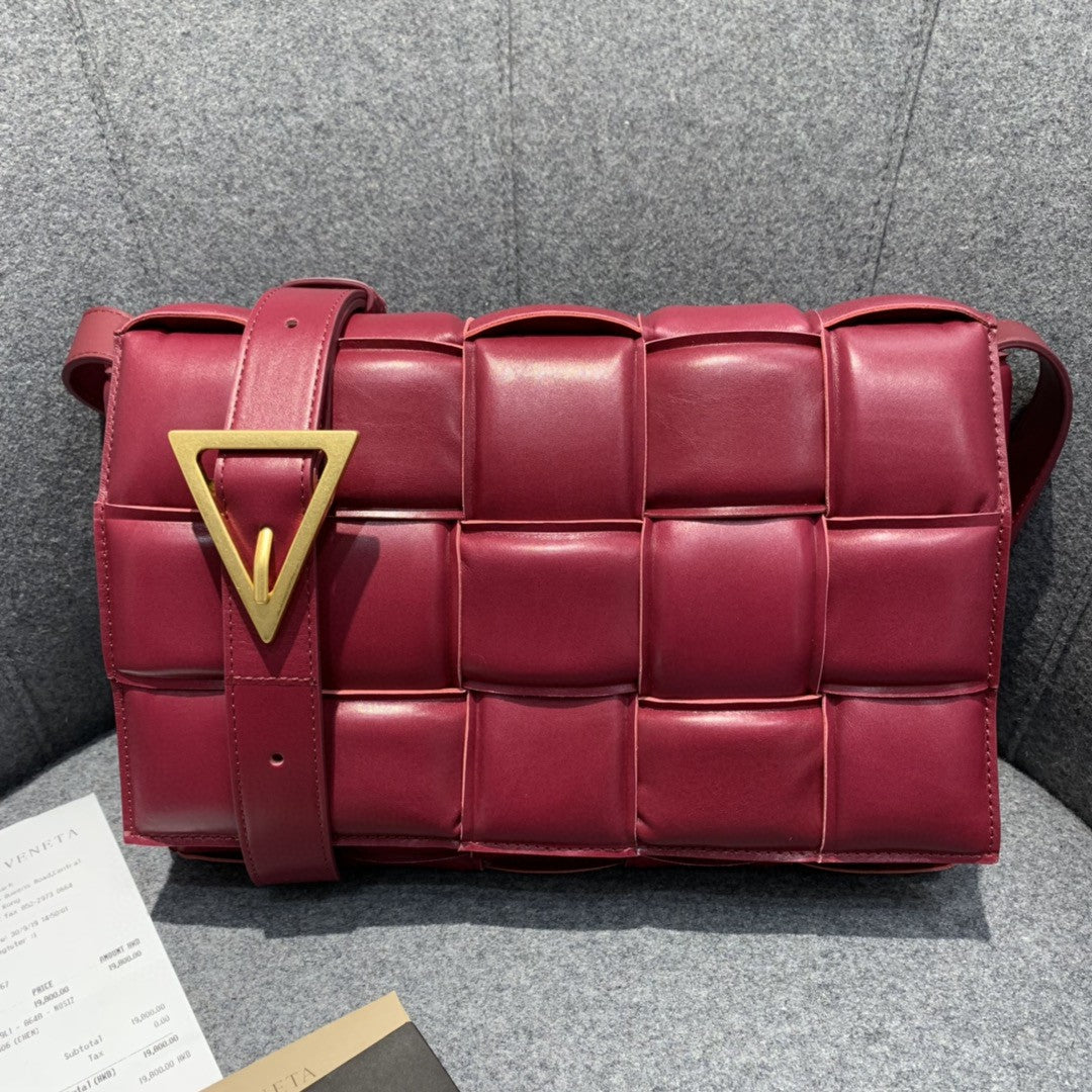 Top Quality Padded Cassette Bag For Women Red Travel Bag