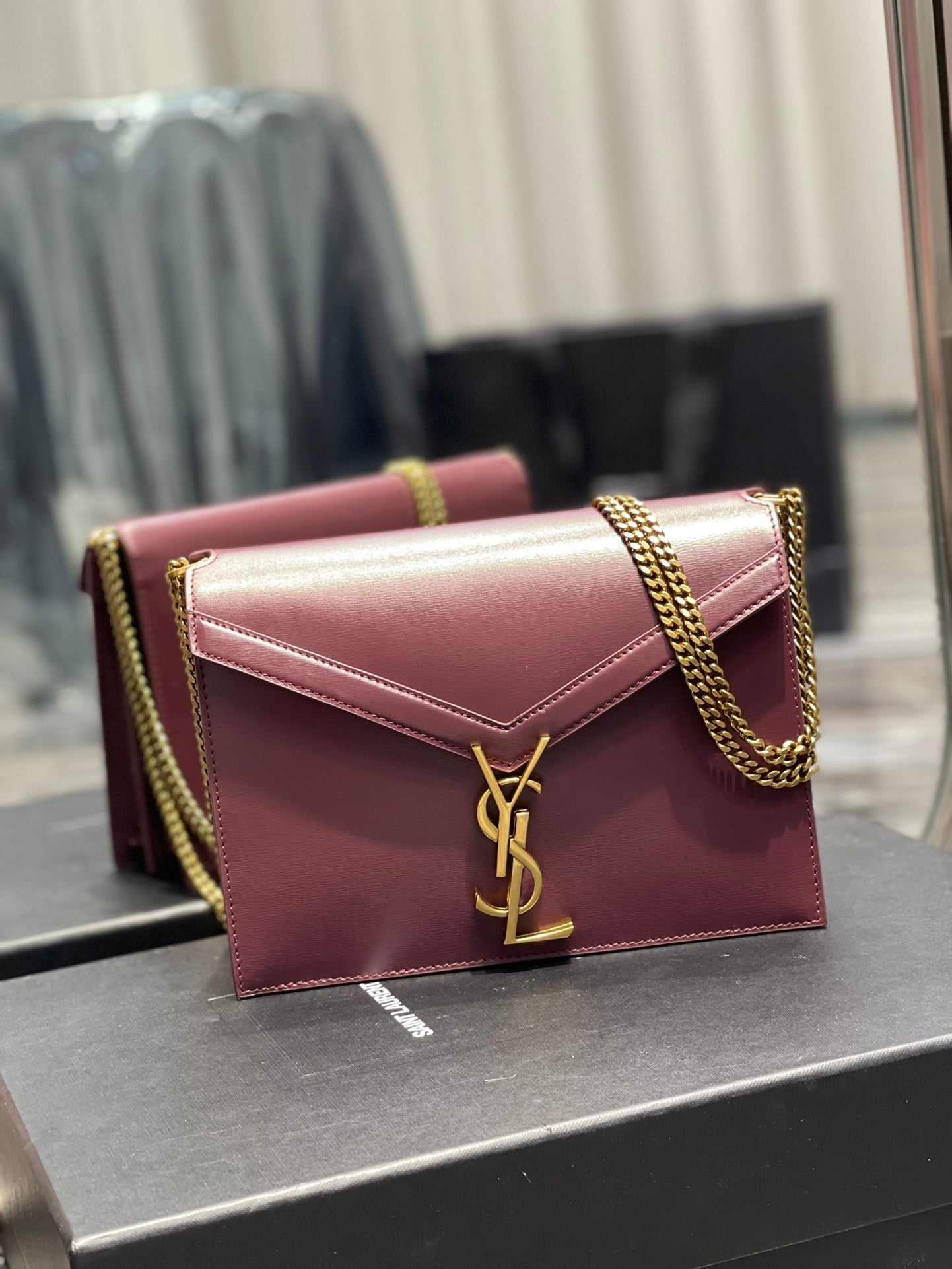 YSL Saint Laurent Cassandra Rouge Opyum Embossed 8in Grain De Poudre Medium Chain Handbag