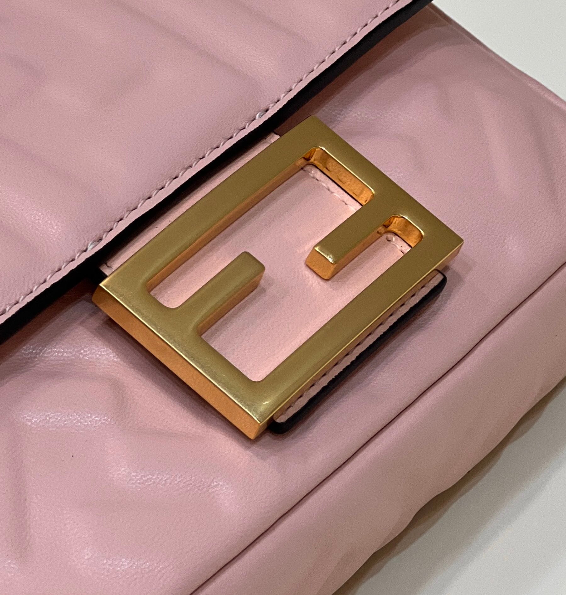 Fendi Top QualityTop Quality Baguette , Pink FF Crossbody Bag Ff 8Bs017