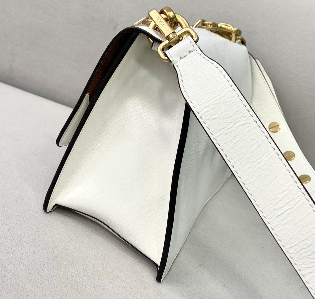 Kan White Small Travel Bag