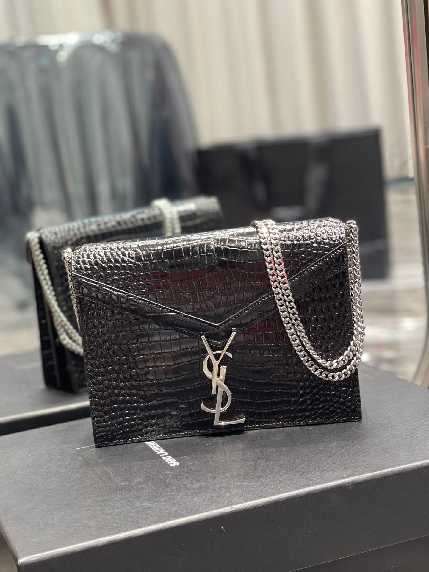 YSL Saint Laurent Cassandra Handbag Chain Travel Bag 86In22Cm Ysl 9304