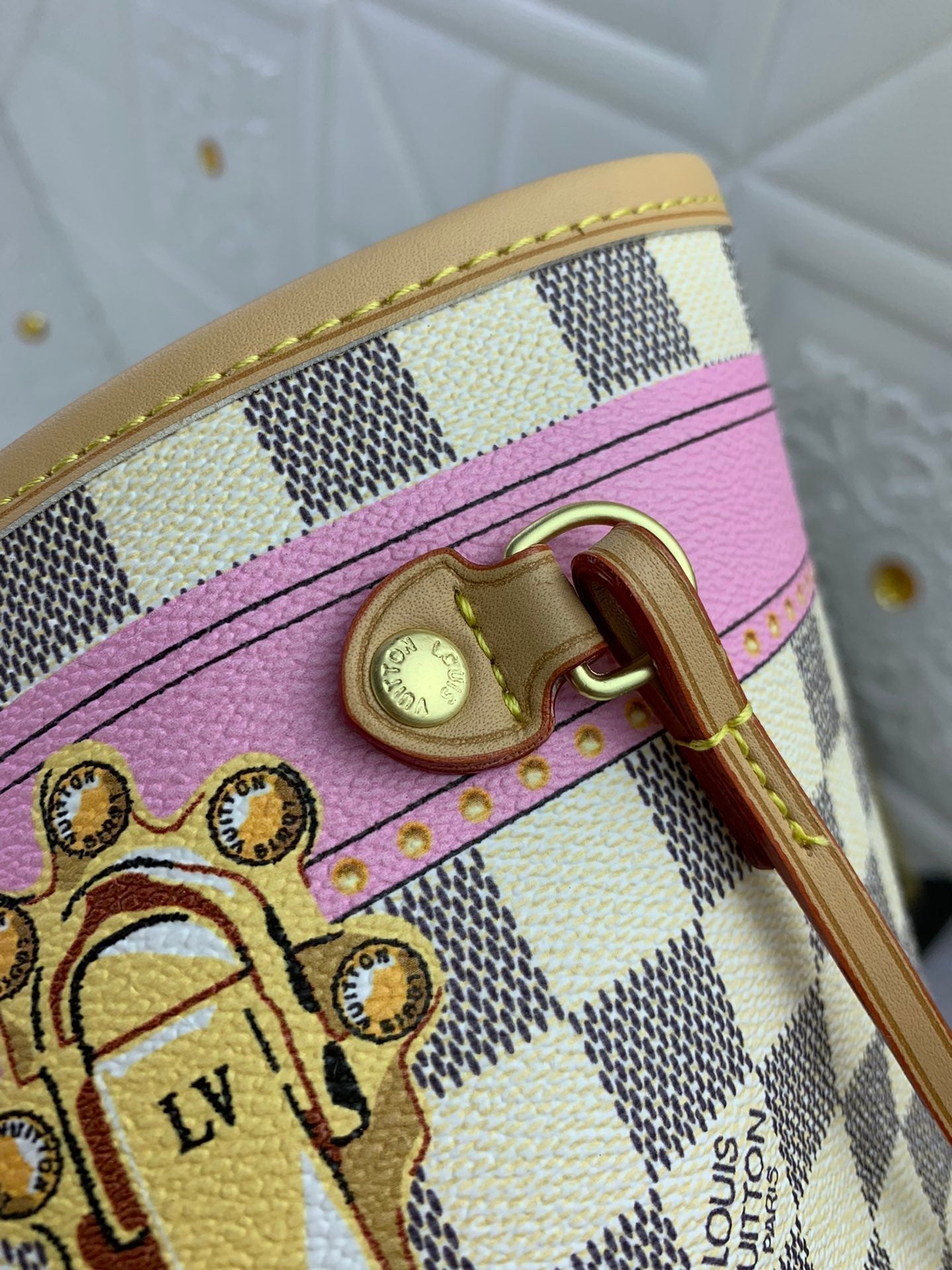 EN - Luxury LUV 810 Travel Bag