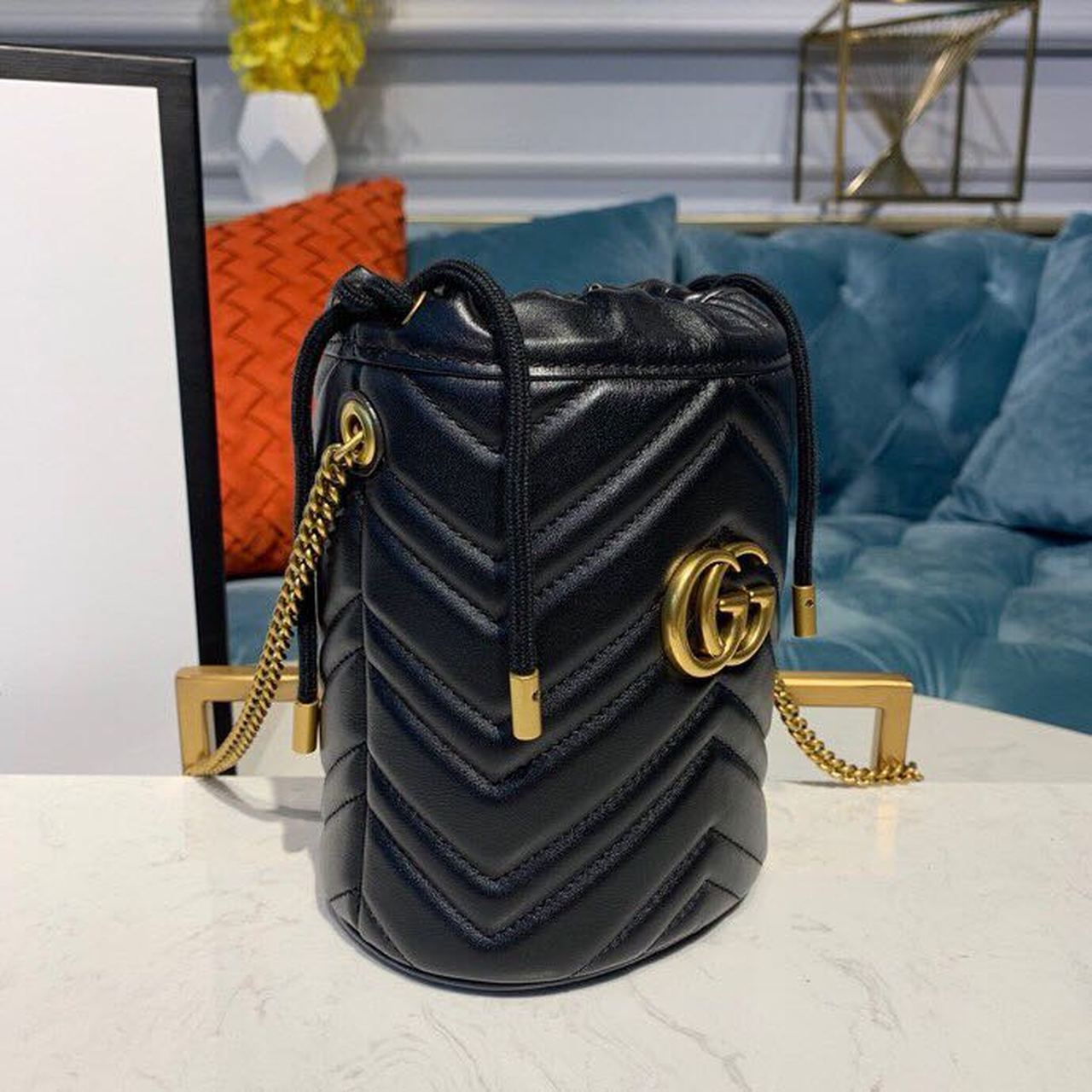 gg Marmont MatelassÃ© Chevron 6in Black Mini Bucket Bag