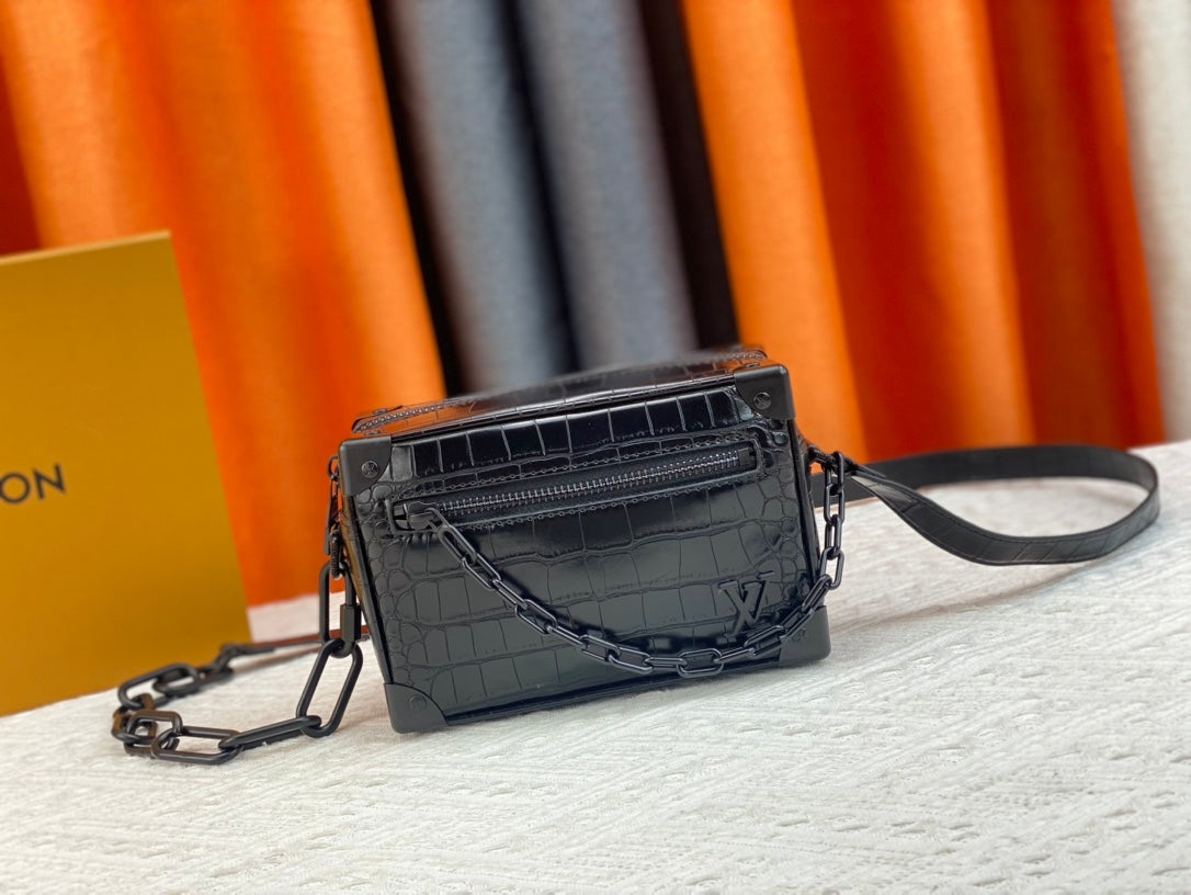 EN - Luxury LUV 741 Travel Bag