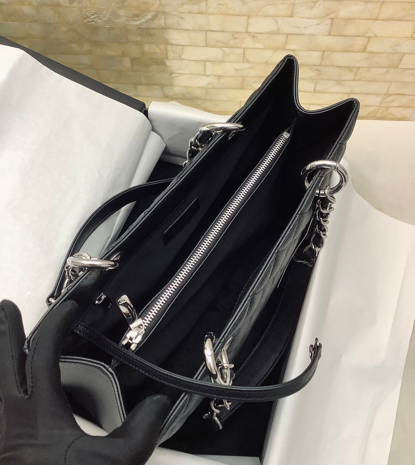 CHL Classic Hardware 13.3in 34cm Black Silver Tote Bag