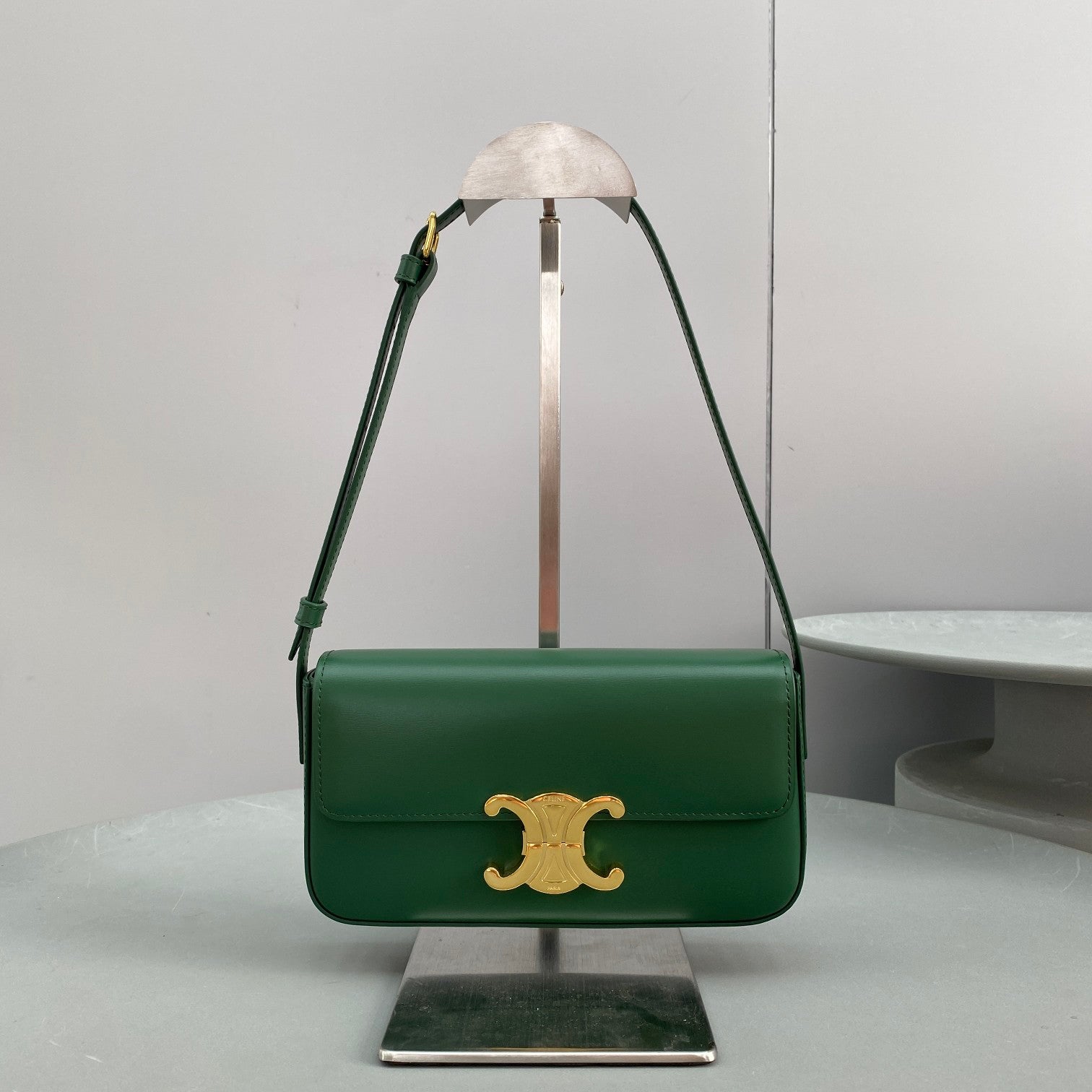 Top Quality Triomphe Shoulder Bag For Women Green