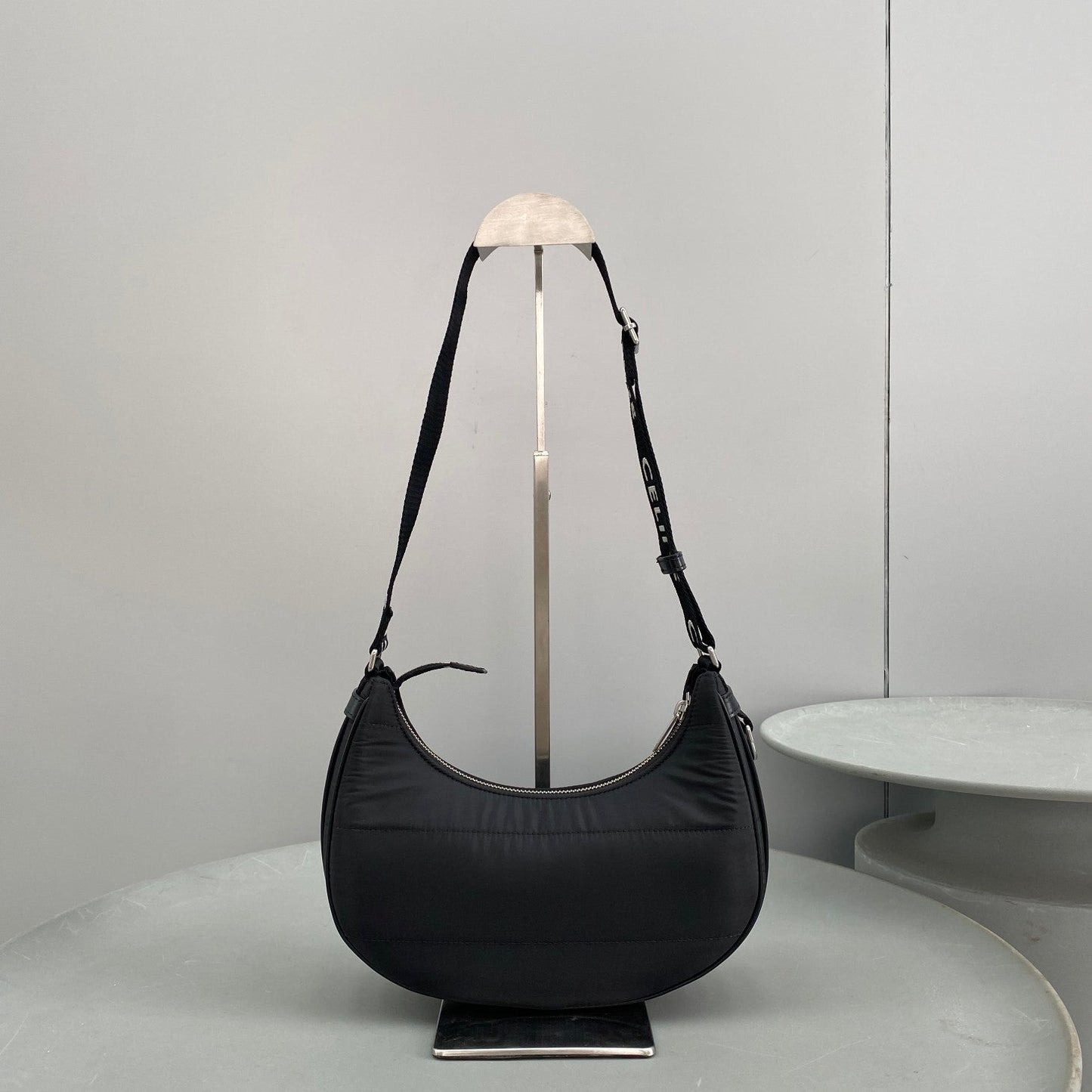 Top Quality Medium Ava Bag With Top Nylon Quilted Travel Bag