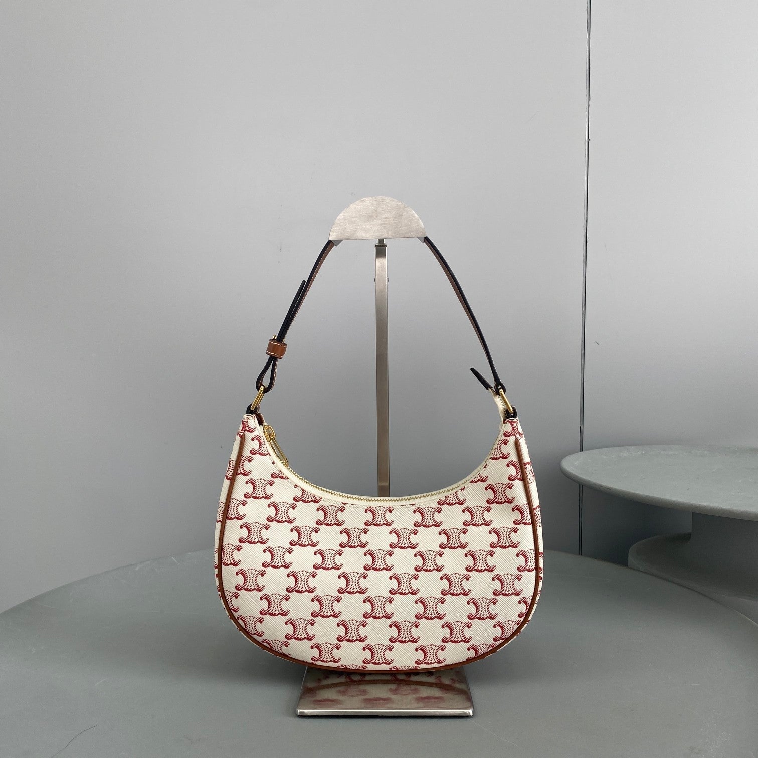 Top Quality Ava Bag In Triomphe For Canvas White Travel Bag