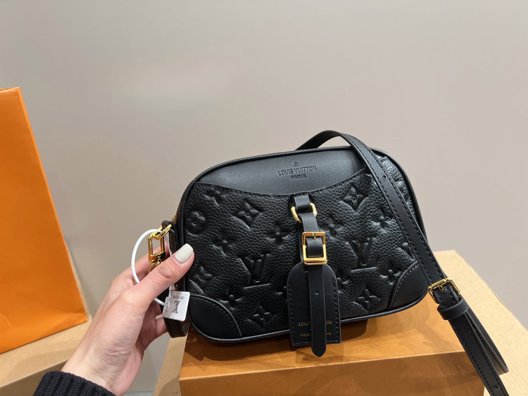 EN - Luxury LUV 756 Travel Bag