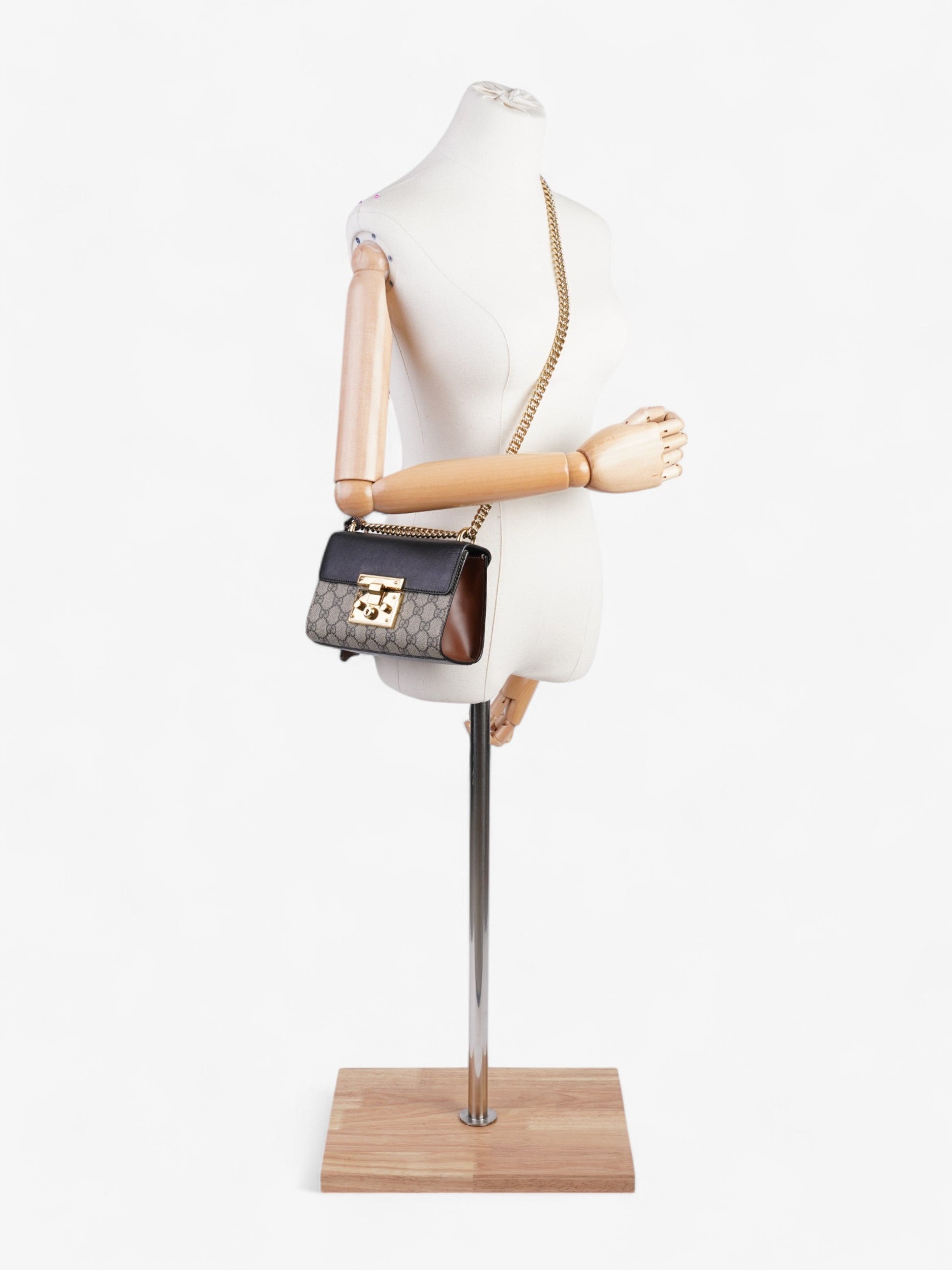 Gucci Padlock Shoulder Bag Supreme Leather Black