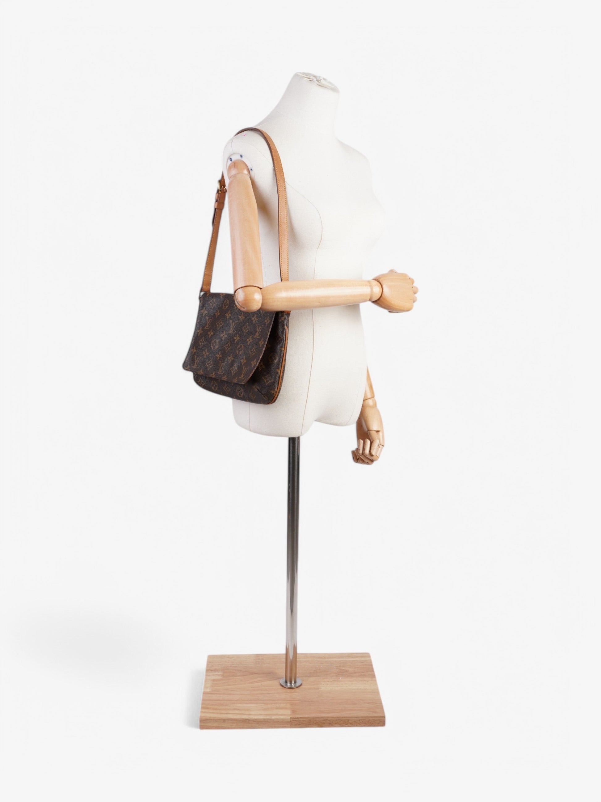 Louis Vuitton M tte Tango Coated Monogram Canvas Coated Canvas Apparel Canvas 24