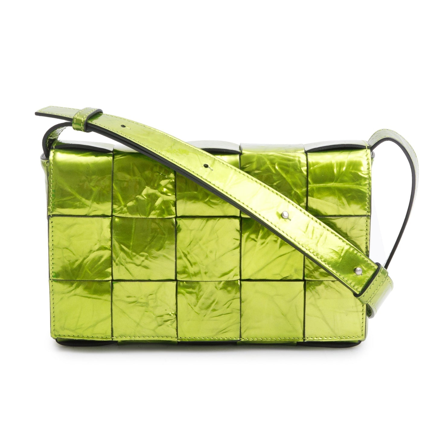 Bottega Veneta Metallic Crushed Calfskin Maxi Intrecciato Cassette Bag Leather Green Travel Bag