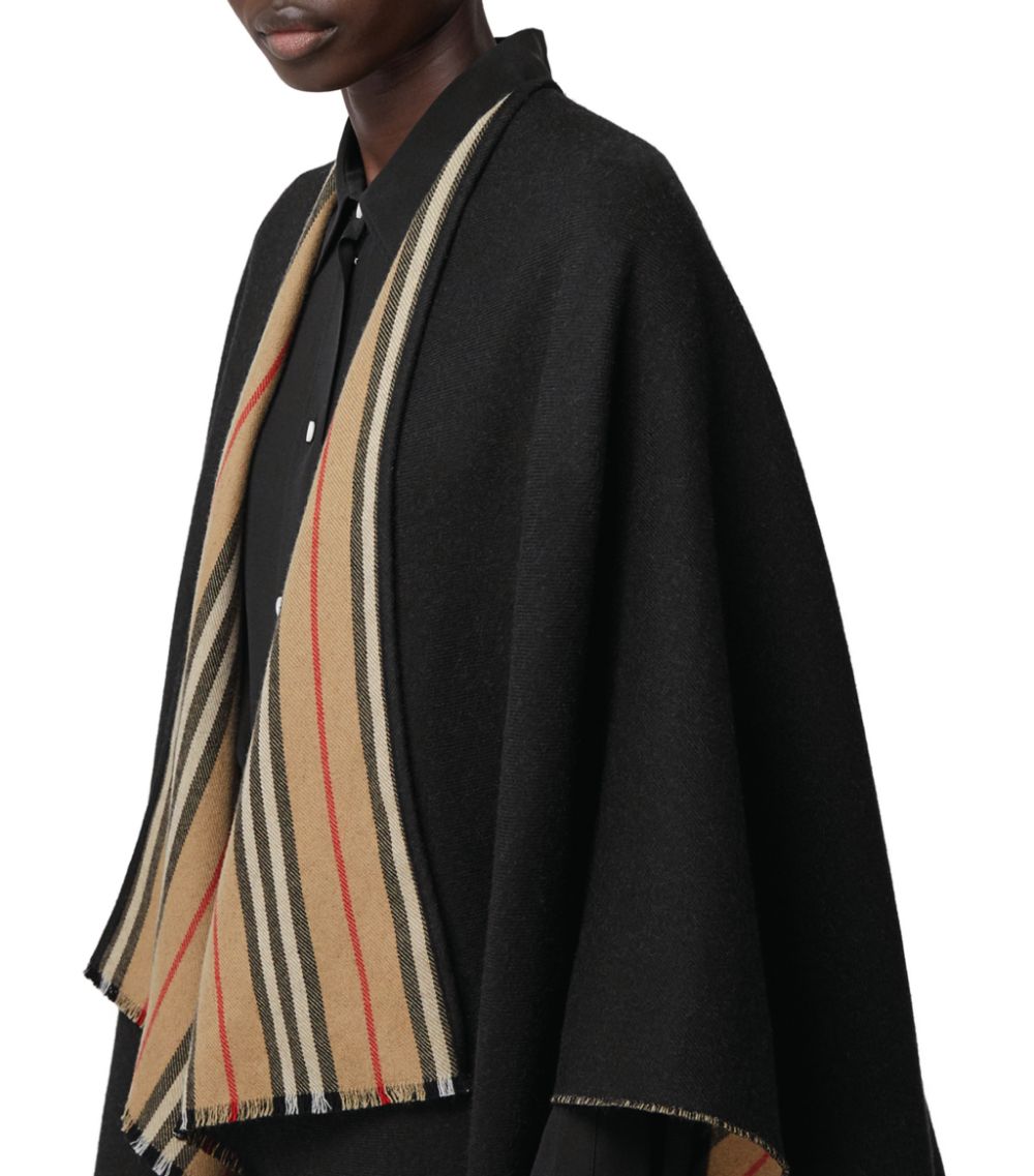Burberry Icon Stripe Wool Cape Handbag Travel Bag Stripe Wool Cape