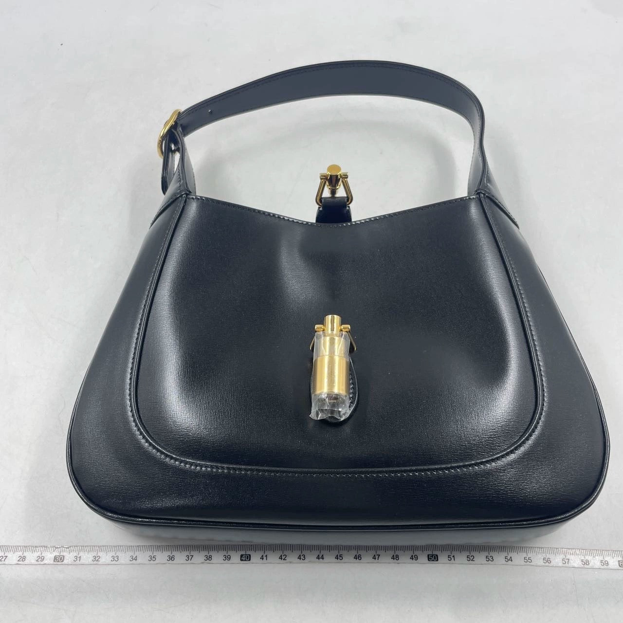 Gucci Jackie Adjustable Strap Giftable Condition Leather Black Handbag