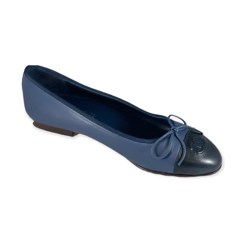 Chanel CC BALLET FLATS Leather Shoes