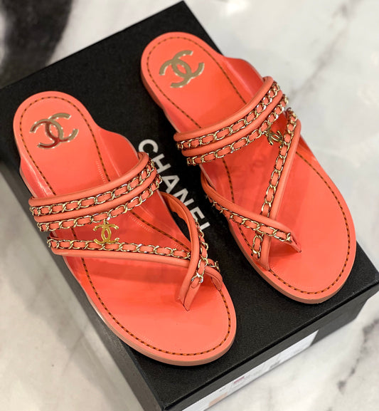 CHANEL CHAIN THONG SANDALS