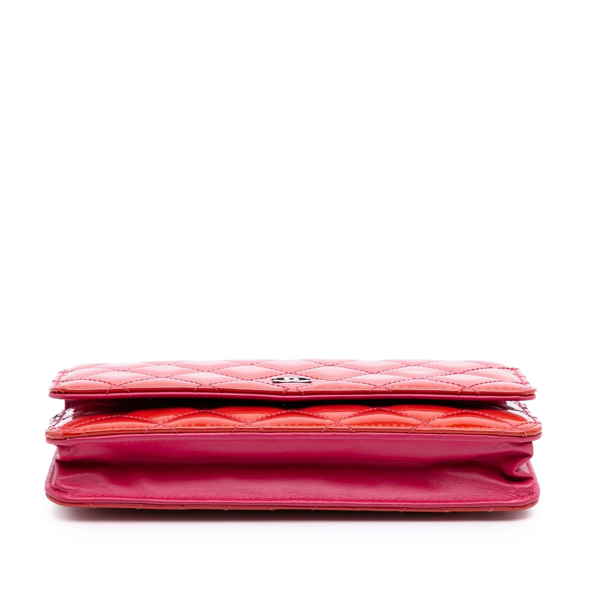 Chanel Bicolor Classic Patent On Wallet Case Chain 1