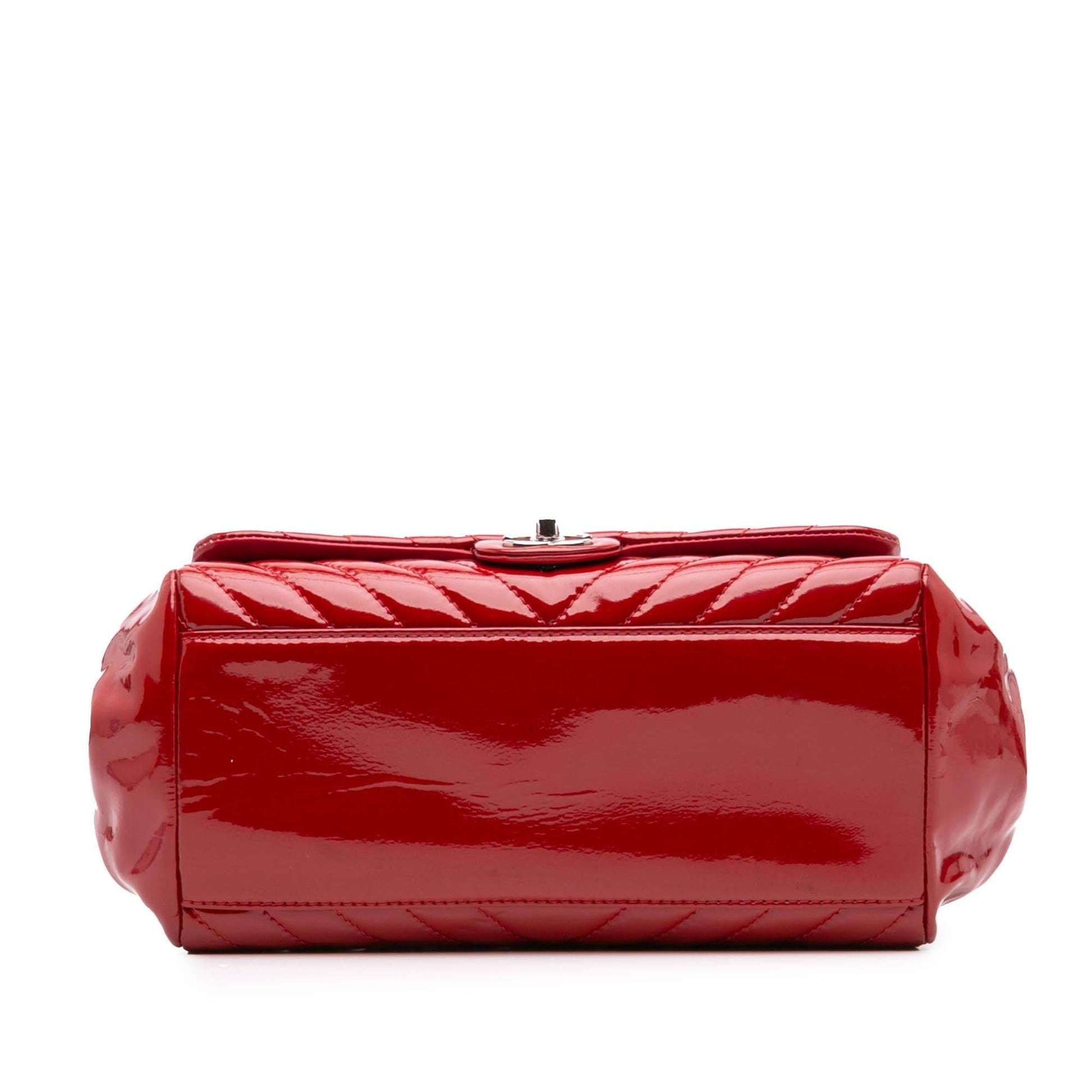 Chanel CC Chevron Patent Accordion Single Flap Handbag
