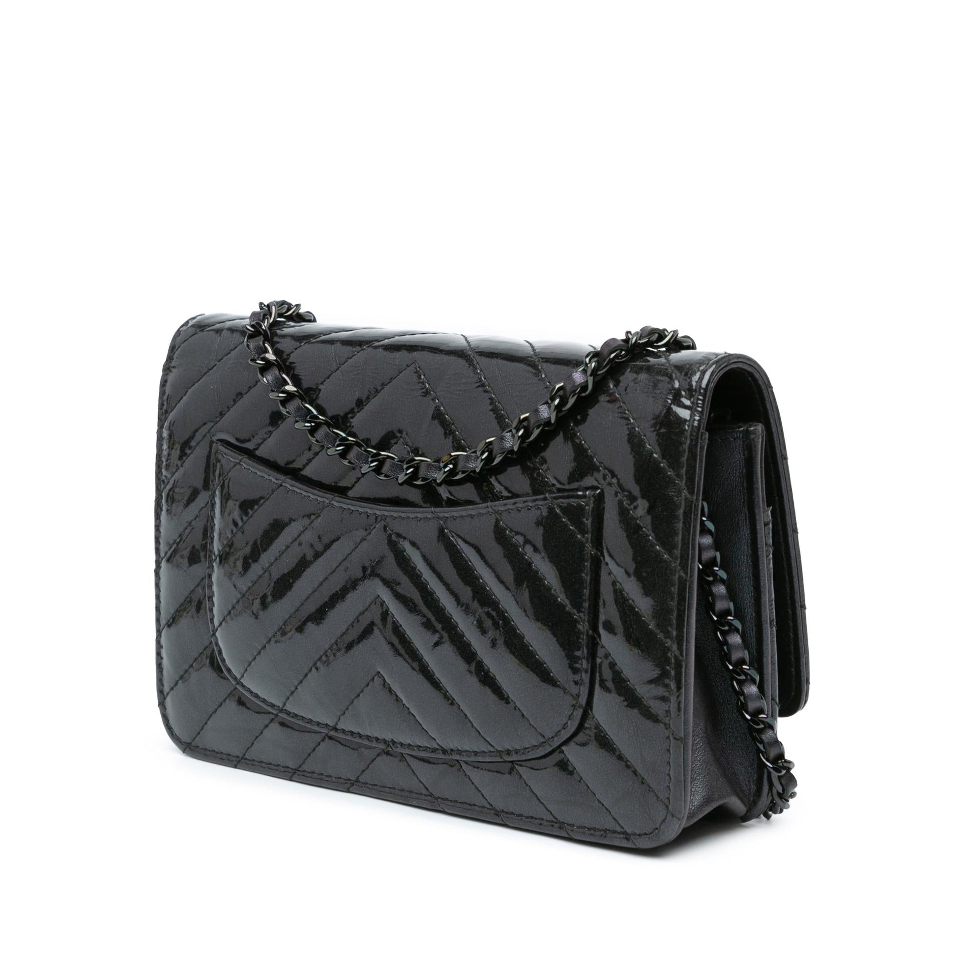 Chanel CC Chevron Quilted Crumpled Calfskin On Wallet Case