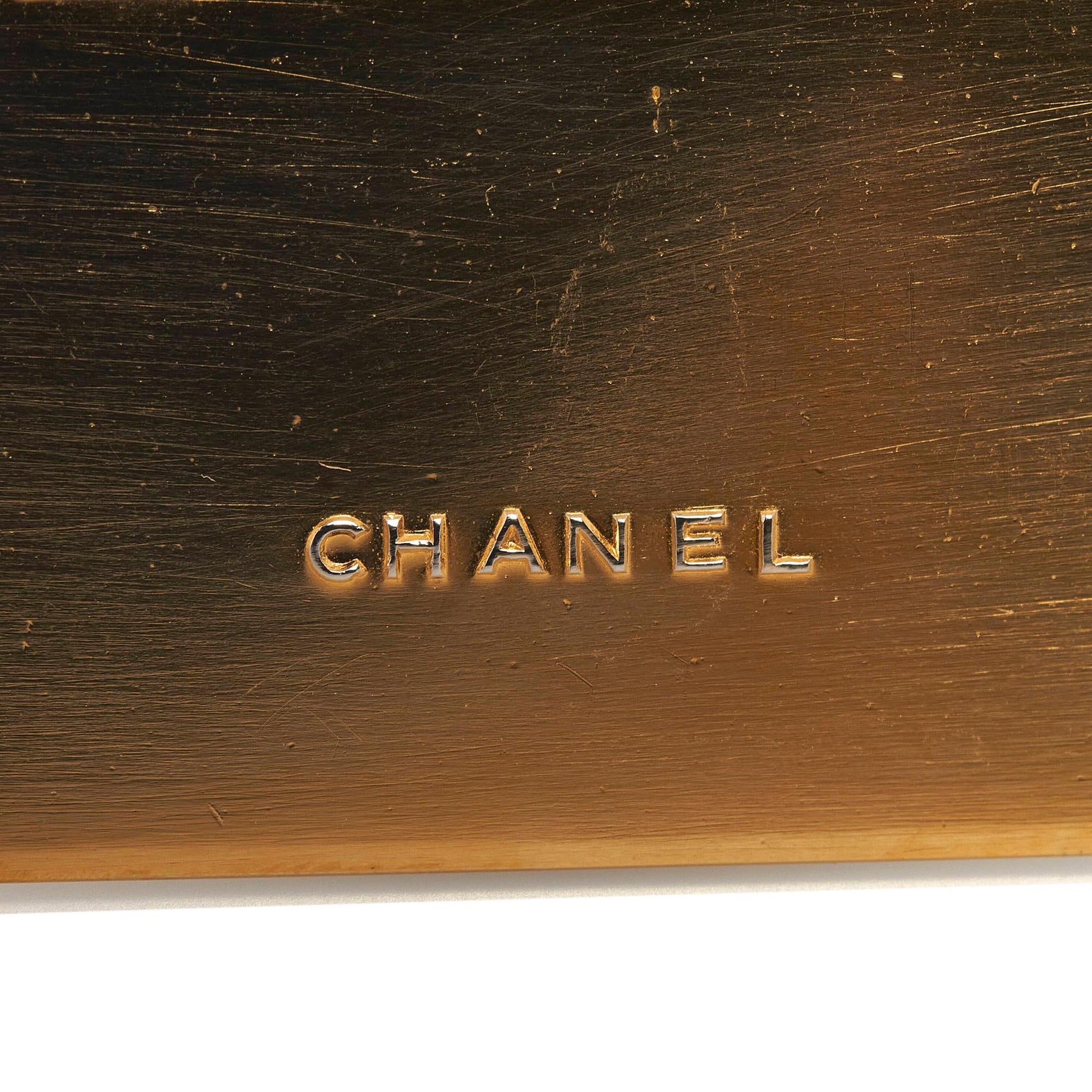 Chanel CC Logo Plate Brooch SHG-nD1vJu Handbag