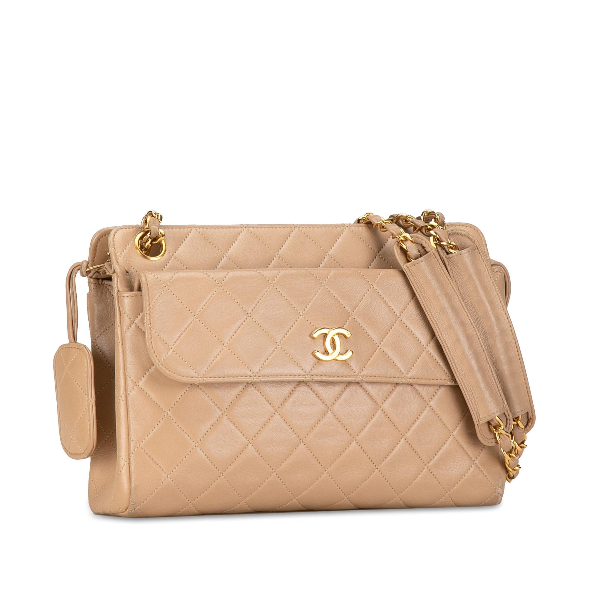 Chanel CC Quilted Lambskin Front Pocket SHG-m7G46D Crossbody Bag