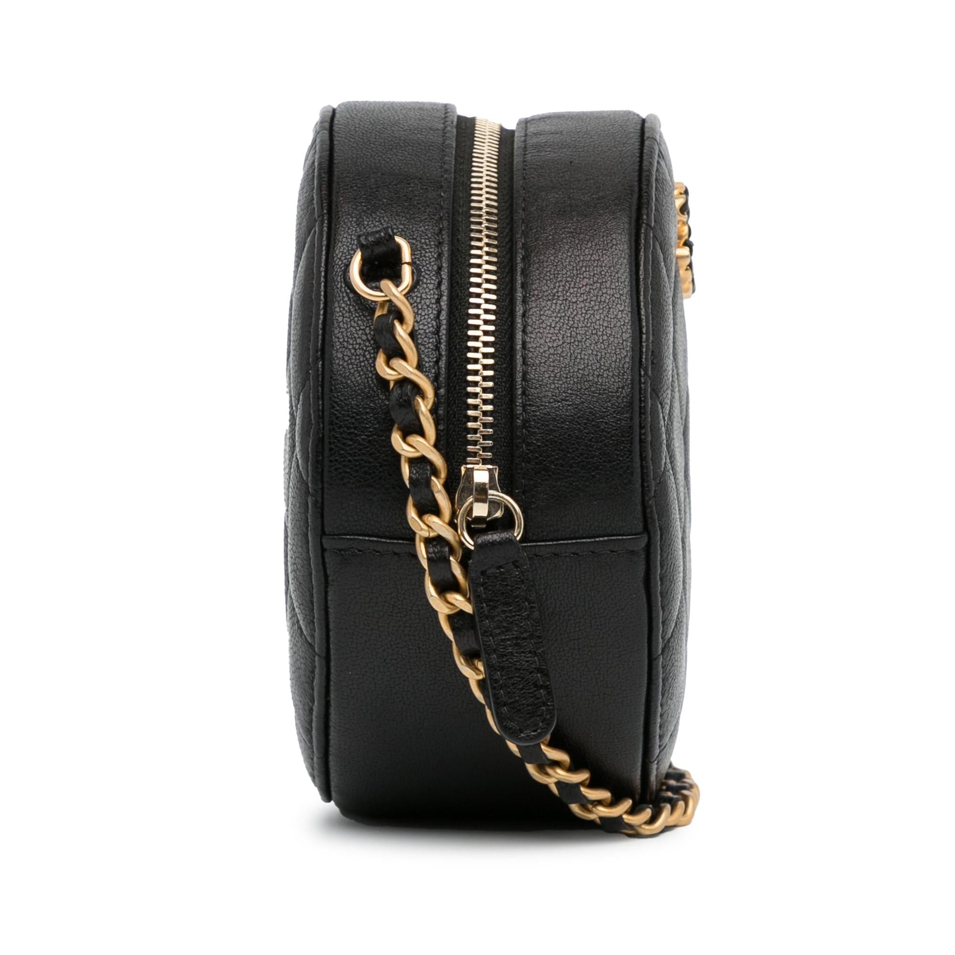 Chanel CC Quilted Lambskin Round SHG-33ZDhg Crossbody Bag