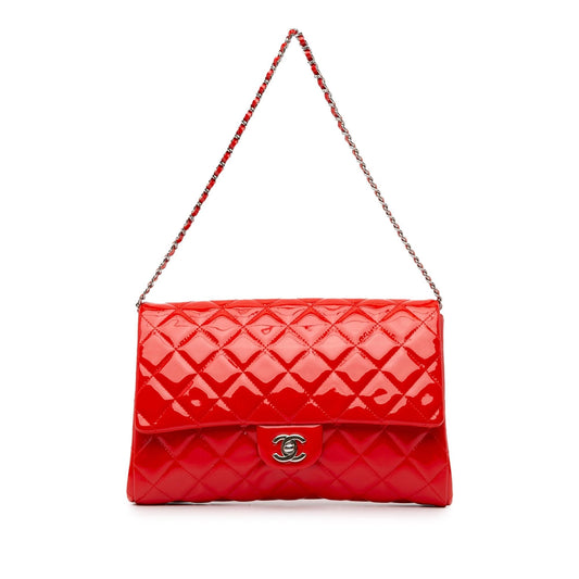Chanel CC Quilted Patent SHG-lpgzOs Clutch Bag