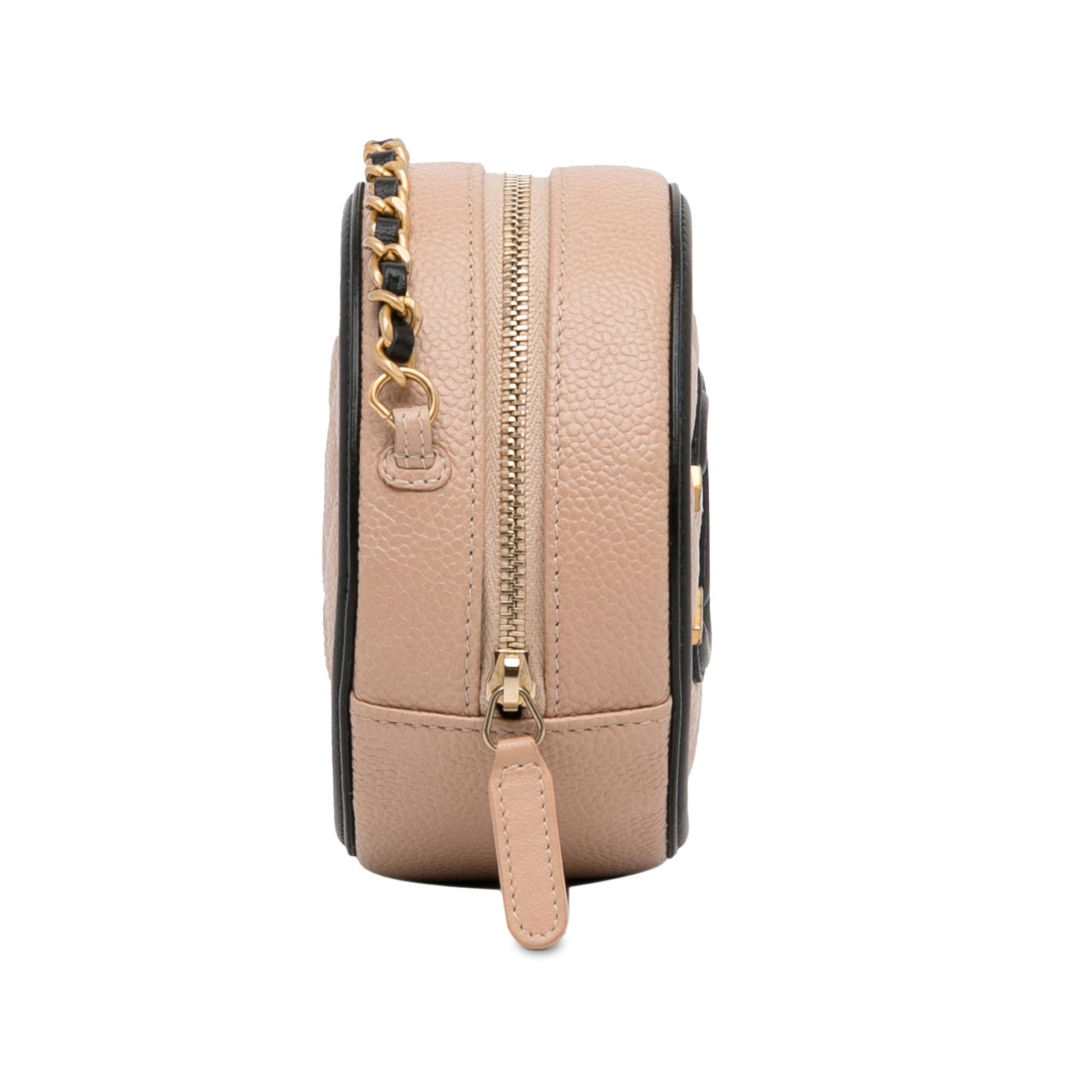 Chanel Caviar CC Filigree Round SHG-gqaR43 Crossbody Bag